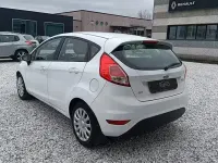 Usata Ford Fiesta Business Edition 75 CV (55 kW) 2016 Bianco Utilitaria