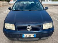 Usado VW Bora Trendline 101 CV (74 kW) 2005 Berlina