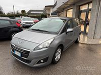 Usata Peugeot 5008 Allure 114 CV (83 kW) 2015 Grigio Monovolume
