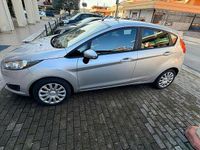 Usata Ford Fiesta Business Edition 75 CV (55 kW) 2016 Grigio Utilitaria