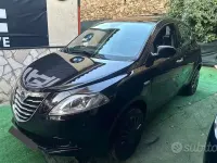 Usata Lancia Ypsilon 77 CV (56 kW) 2012 Nero Utilitaria