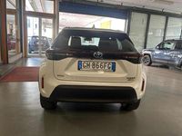 Usata Toyota Yaris Cross Lounge 92 CV (67 kW) 2022 Bianco SUV