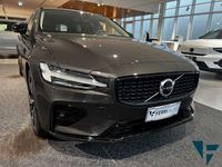Usata Volvo V60 145 CV (106 kW) 2024 Grigio Station wagon
