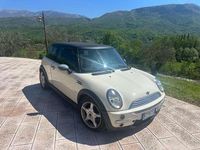 Begagnad Mini One D 75 HK (55 kW) 2005 Halvkombi