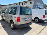 Usata VW Caddy Maxi 110 CV (80 kW) 2020 Grigio Monovolume