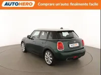 Käytetty Mini Cooper D 116 HP (85 kW) 2019 Vihreä Viistoperä
