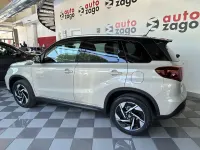 Usata Suzuki Vitara 110 CV (80 kW) 2025 Avorio africa / tetto nero SUV