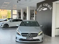 Usata Mercedes A180 Premium 109 CV (80 kW) 2016 Grigio Utilitaria