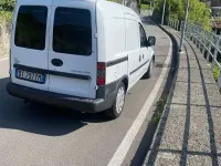 Usata Opel Combo 69 CV (50 kW) 2009 Monovolume
