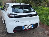Usata Peugeot 208 101 CV (74 kW) 2024 Bianco Utilitaria