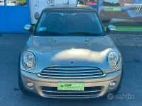 Usata Mini Cooper D 109 CV (80 kW) 2010 Verde Utilitaria