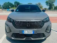 Usata Peugeot 2008 Allure 131 CV (96 kW) 2024 Grigio SUV