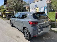 Usata Dacia Sandero 101 CV (74 kW) 2023 Grigio Berlina