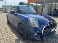 Usata Mini ONE 102 CV (75 kW) 2015 Blu Utilitaria