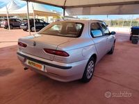 Usata Alfa Romeo 156 Distinctive 120 CV (88 kW) 2000 Grigio Berlina