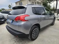 Usata Peugeot 2008 Access 75 CV (55 kW) 2015 Grigio SUV