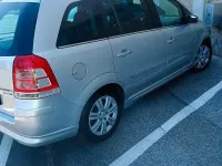 Usata Opel Zafira 150 CV (110 kW) 2010 Grigio Monovolume