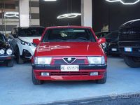 Usata Alfa Romeo 75 148 CV (108 kW) 1991 Rosso Berlina