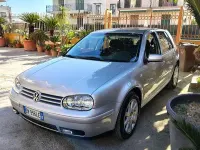 Usata VW Golf IV Highline 110 CV (80 kW) 2001 Berlina