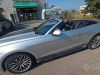 Usata Ford Mustang 2018 Grigio Cabrio