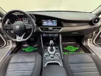 Usata Alfa Romeo Giulia 160 CV (117 kW) 2021 Argento Berlina