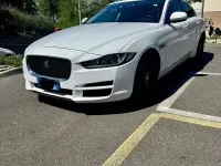 Usata Jaguar XE 179 CV (131 kW) 2017 Bianco Berlina