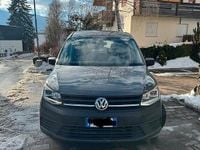 Usata VW Caddy Maxi 102 CV (75 kW) 2017 Grigio Monovolume