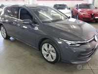 Usata VW Golf VIII Style 150 CV (110 kW) 2025 Grigio scuro Berlina