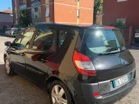 Usata Renault Scénic 111 CV (81 kW) 2006 Monovolume
