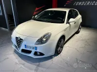 Usata Alfa Romeo Giulietta Exclusive 105 CV (77 kW) 2014 Bianco Utilitaria