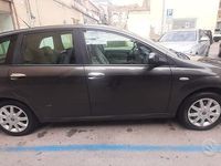 Usata Fiat Croma 140 CV (102 kW) 2005 Grigio Station wagon