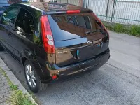 Usata Ford Fiesta 68 CV (50 kW) 2007 Nero Utilitaria