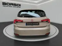 Usata Fiat Tipo Lounge 96 CV (70 kW) 2017 Champagne Berlina