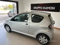 Usata Toyota Aygo Connect Style 68 CV (50 kW) 2010 Grigio Utilitaria