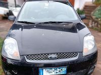 Usata Ford Fiesta Titanium 68 CV (50 kW) 2007 Nero Berlina