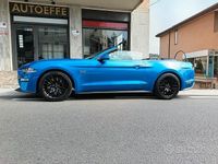 Usata Ford Mustang GT Convertible 450 CV (330 kW) 2021 Blu Cabrio
