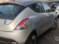 Usata Lancia Ypsilon 85 CV (62 kW) 2013 Grigio Utilitaria