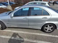 Usata Mercedes C200 Avantgarde 163 CV (119 kW) 2001 Argento Berlina