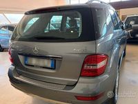 Usata Mercedes ML350 231 CV (169 kW) 2011 Grigio SUV