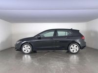 Usata VW Golf VIII Life 116 CV (85 kW) 2025 Grenadill black metallizzato Berlina