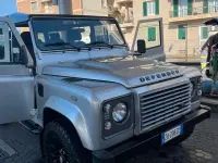 Usata Land Rover Defender 122 CV (89 kW) 2014 Grigio SUV
