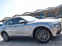 Usata Alfa Romeo Stelvio Executive 180 CV (132 kW) 2017 Grigio SUV