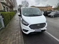 Usata Ford Tourneo 131 CV (96 kW) 2019 Bianco Monovolume