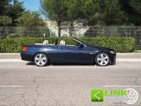 Usado BMW 325 Cabriolet Efficient Dynamics 197 HP (144 kW) 2009 Azul Cabrios