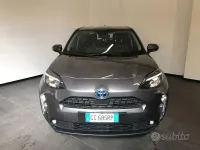 Usata Toyota Yaris Cross Active 92 CV (67 kW) 2021 Grigio SUV