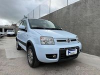 Usata Fiat Panda Climbing 60 CV (44 kW) 2010 Bianco Utilitaria