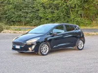 Usata Ford Fiesta Vignale 100 CV (73 kW) 2017 Nero Utilitaria
