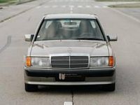 Usata Mercedes 190 185 CV (136 kW) 1988 Beige Berlina