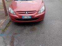 Usata Peugeot 307 107 CV (78 kW) 2001 Rosso Utilitaria