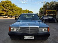 Usata Mercedes 190 122 CV (89 kW) 1987 Blu Berlina